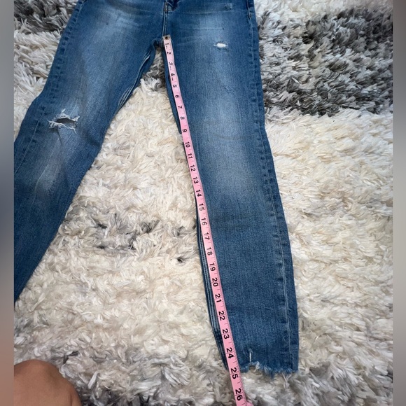 Zara Distressed Dark Wash Jeans - Picture 4 of 7